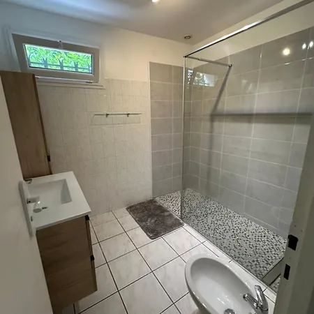 Maisonnette T2 Proximite De La